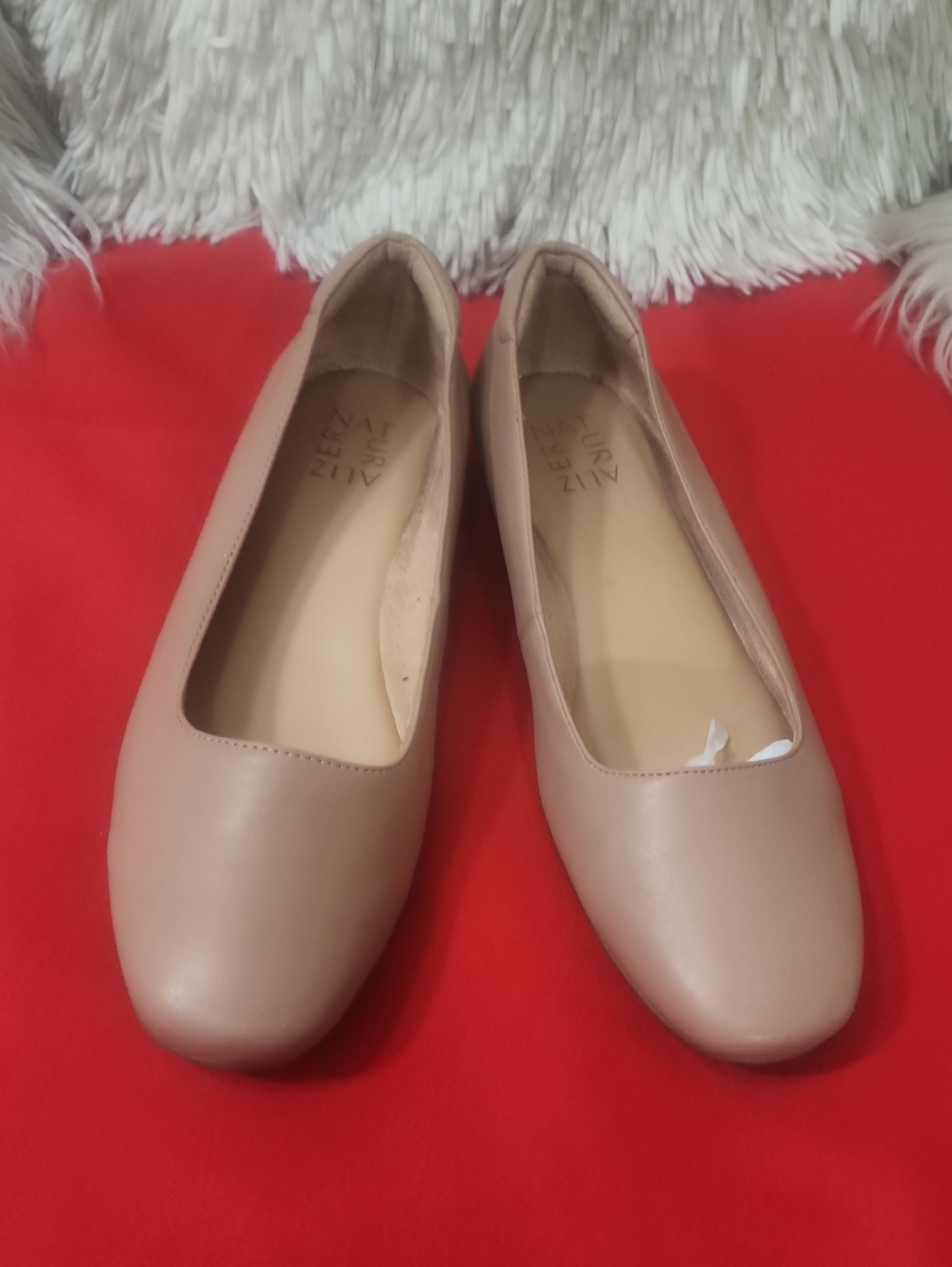 Naturalizer Kari Women’s Beige/Taupe Leather Ballet Flats